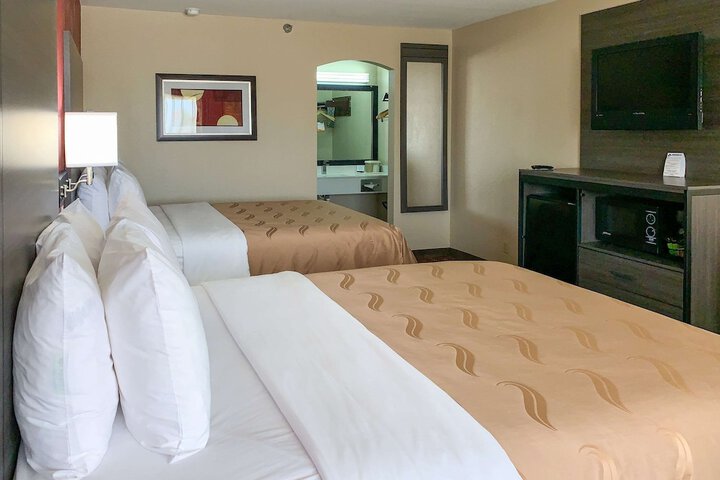 Room 8 of 20