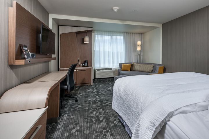 Courtyard by Marriott Boston Littleton
