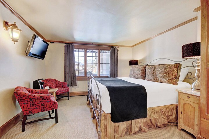 The Lodge at Vail a RockResort by Vail Resorts