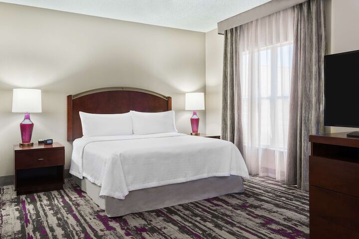 Room 12 of 36