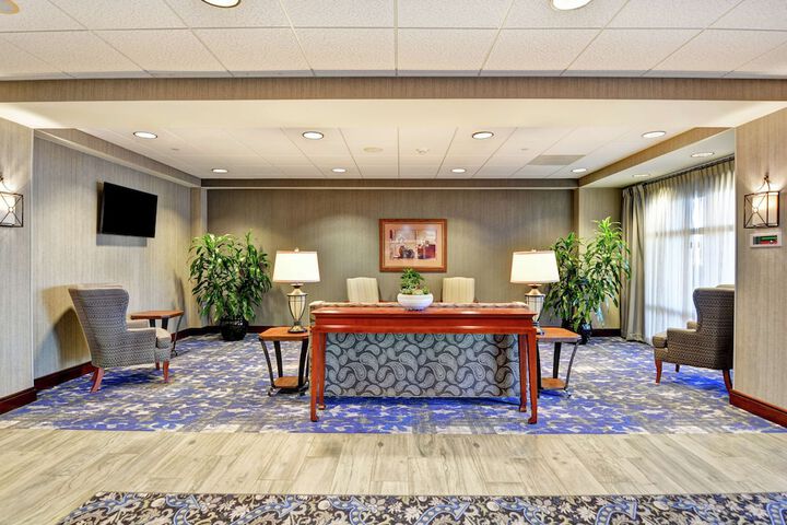 Hampton Inn & Suites Fredericksburg-at Celebrate Virginia