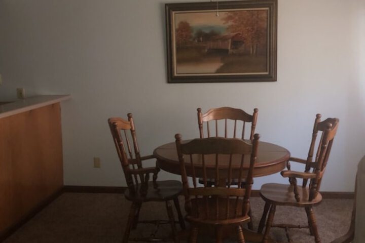 Room 27 of 47