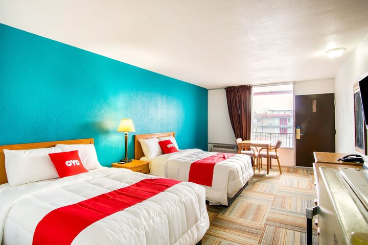 OYO Hotel Hutchinson KS West 4th Ave