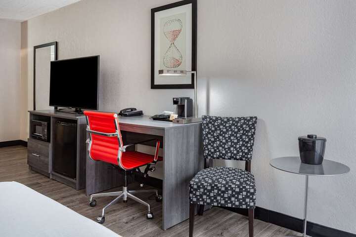 Room 56 of 160