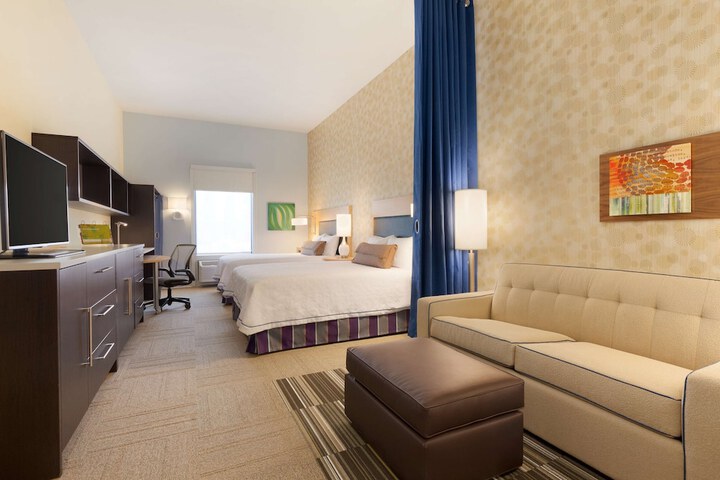 Room 13 of 22