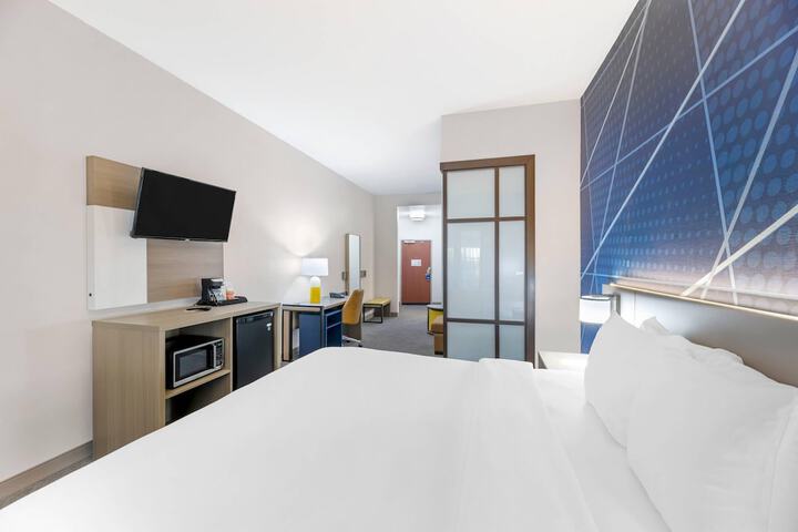 Comfort Suites Pecos