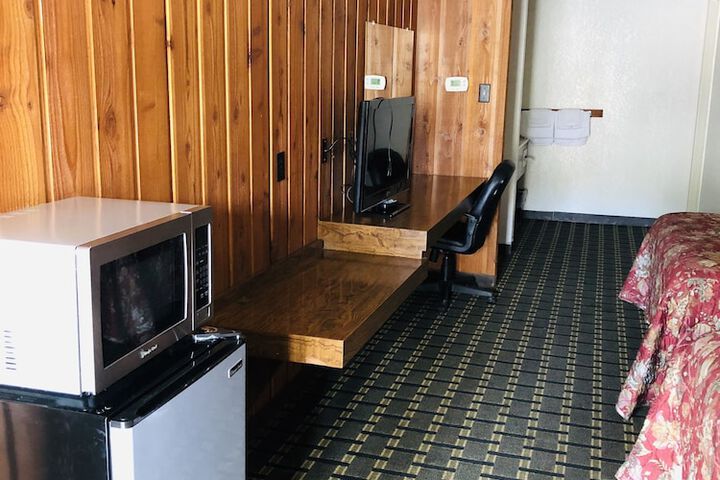 Room 24 of 31