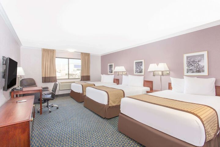 Room 34 of 46