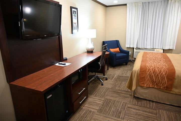 Room 28 of 42