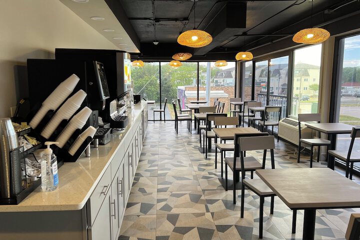 Breakfast/Coffee Service 72 of 76