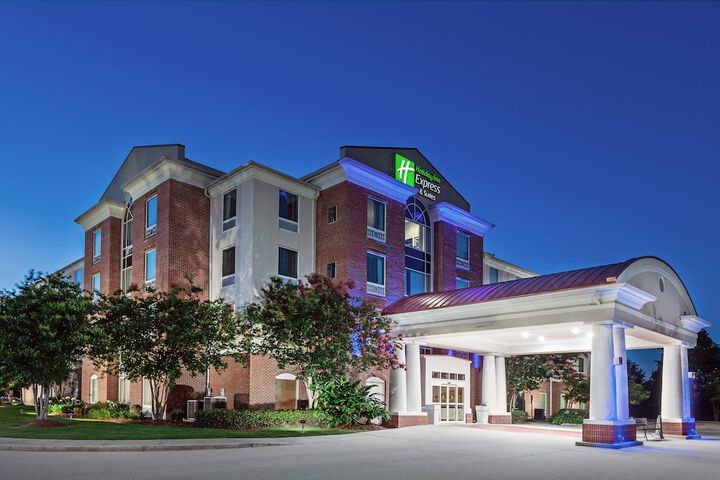 Hotel 6 of 51