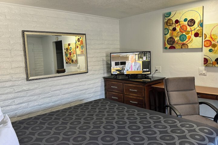 Room 32 of 89