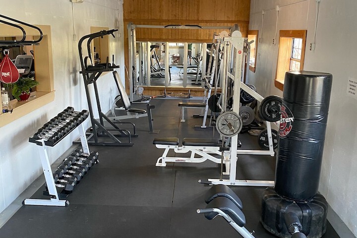 Crown Point Resort