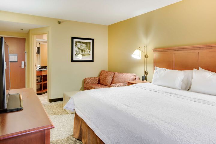 Room 10 of 46