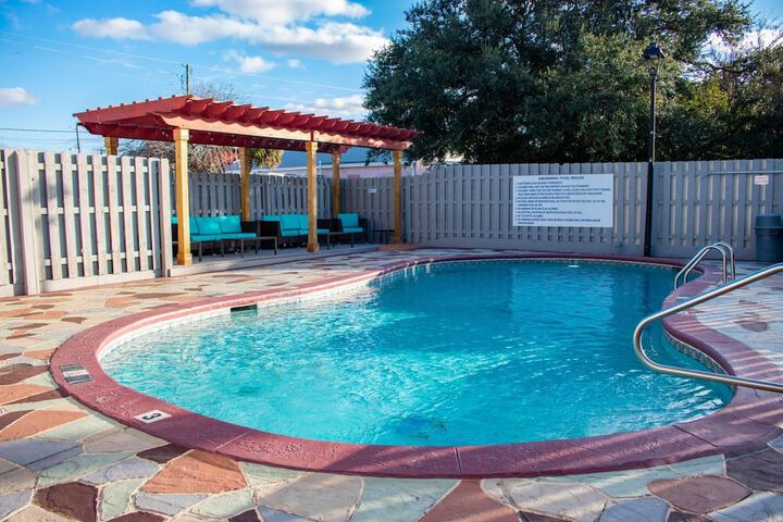 Admirals Inn on Tybee Island