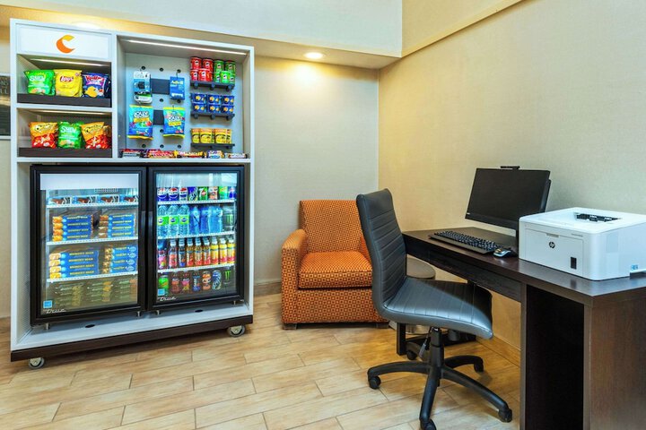 Business Center 70 of 70