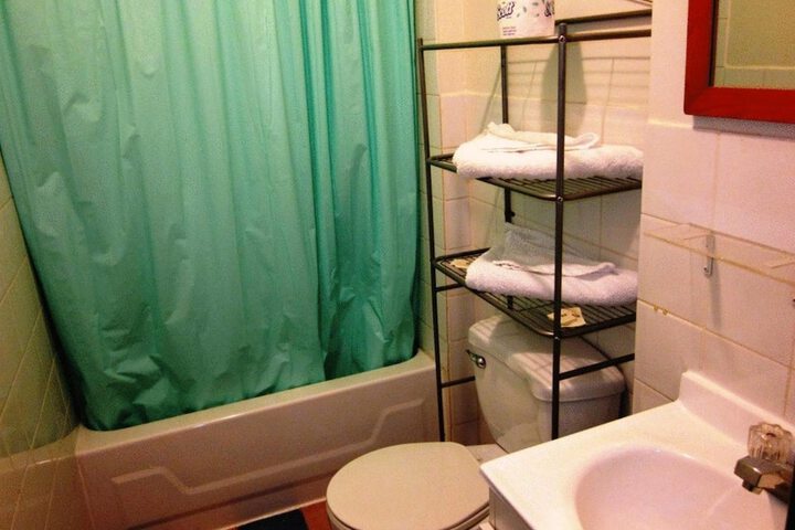 Room 6 of 26