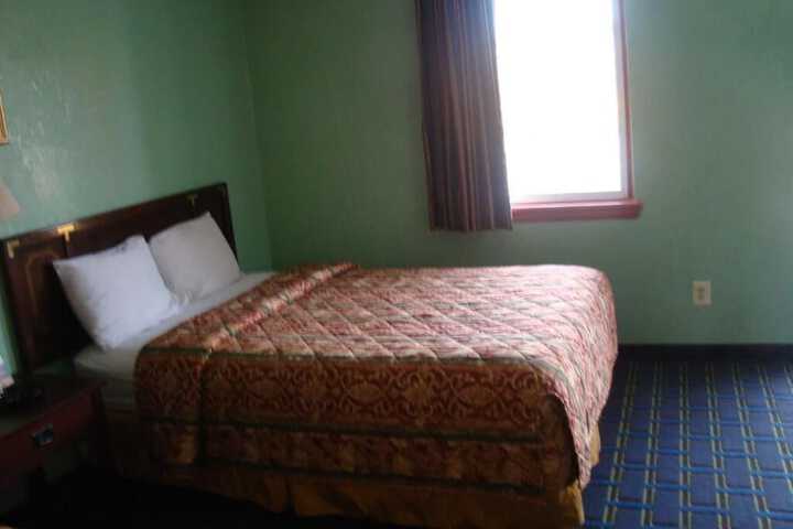 Budget Inn