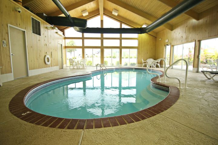 Pool 4 of 24