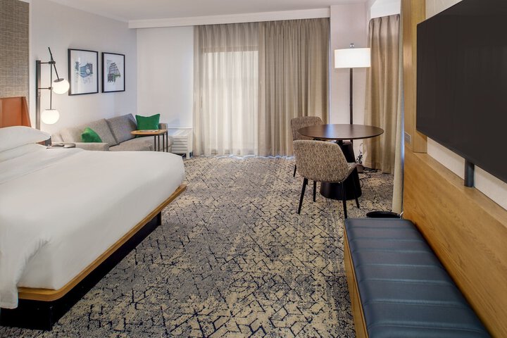 Sheraton Westport Plaza Hotel St. Louis