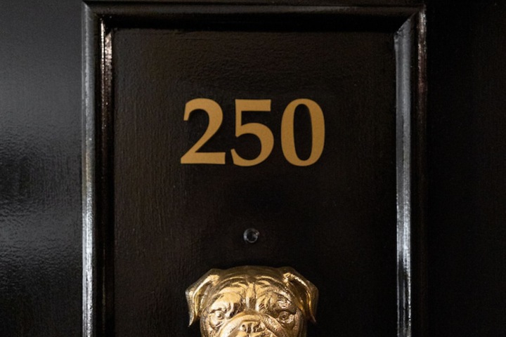 Room 43 of 97