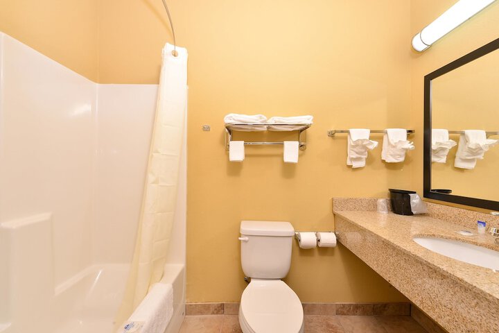 Room 9 of 26