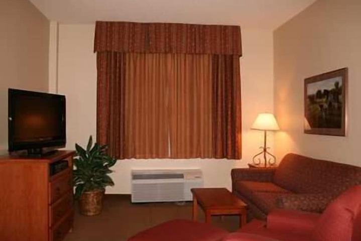 Room 15 of 36