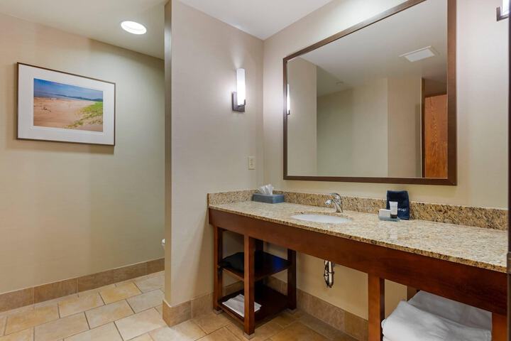 Lift Bridge Lodge an Ascend Collection Hotel