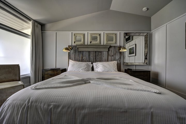 Room 48 of 69