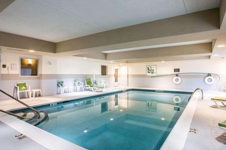 Sleep Inn & Suites Queensbury - Lake George