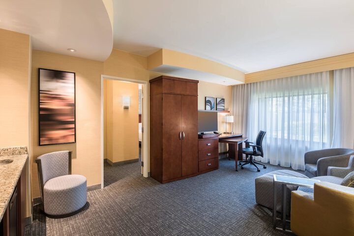 Room 16 of 29
