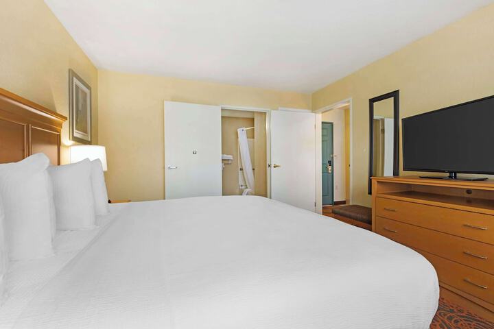 Best Western Plus Waco North