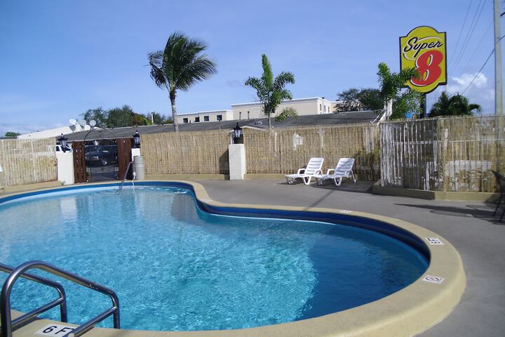 Pool 3 of 35