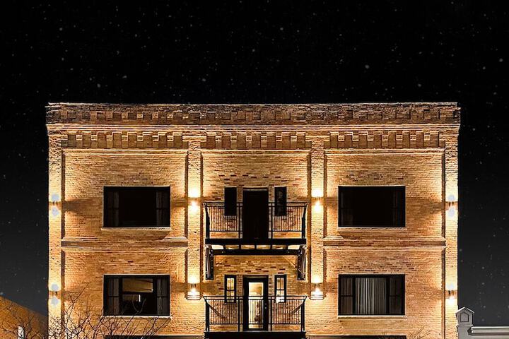 Hotel 5 of 66