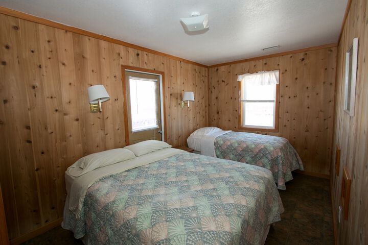 Room 106 of 199