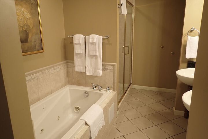 Room 14 of 36