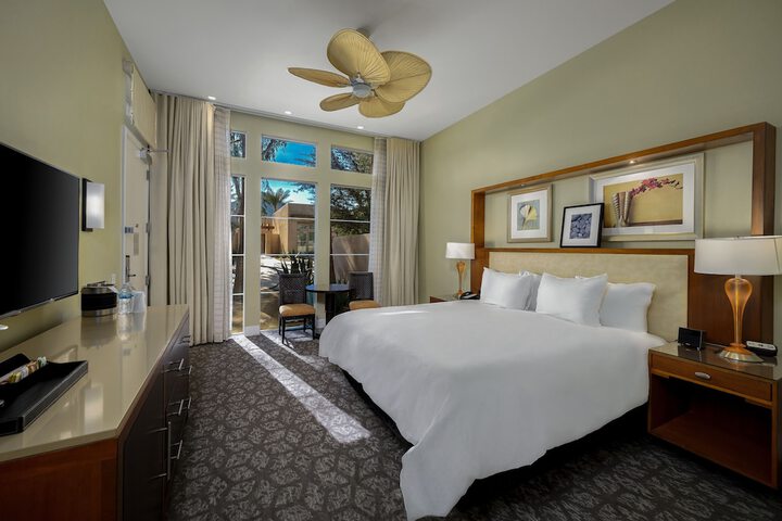 Room 46 of 177
