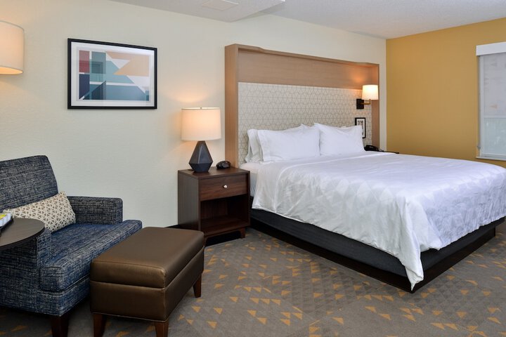 Room 44 of 72