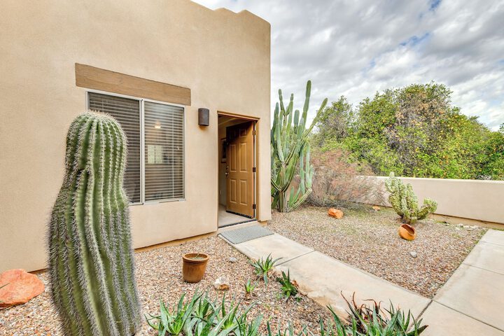 4 Mi to San Tan Mtn Trails: Arizona Studio!