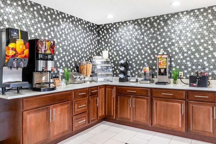 Breakfast/Coffee Service 51 of 54