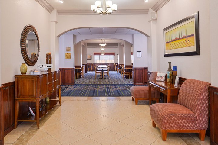 Hotel 4 of 39