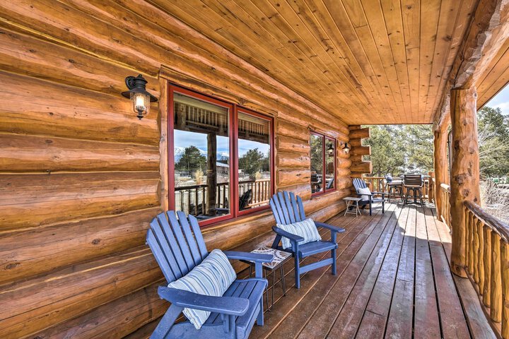 Riverfront Retreat w / Hot Tub: Fish & Hike!