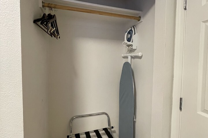 Room 42 of 99