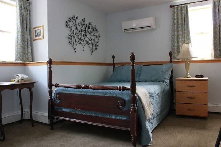 Room 13 of 52