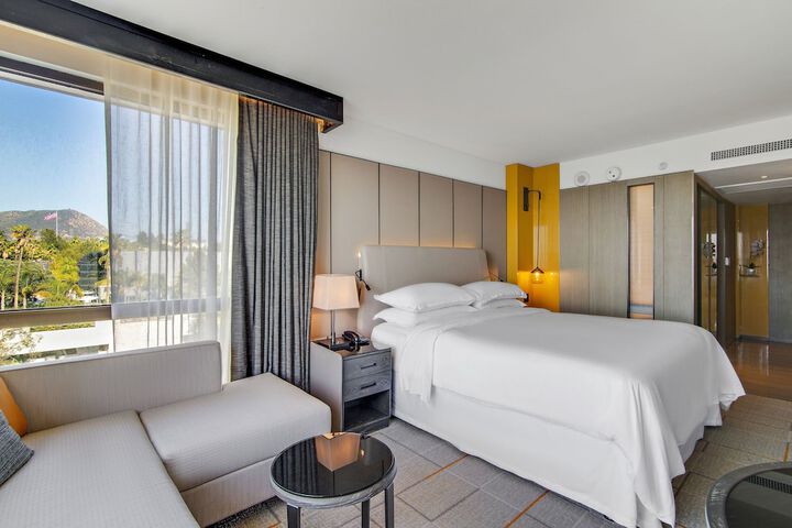 Room 50 of 145