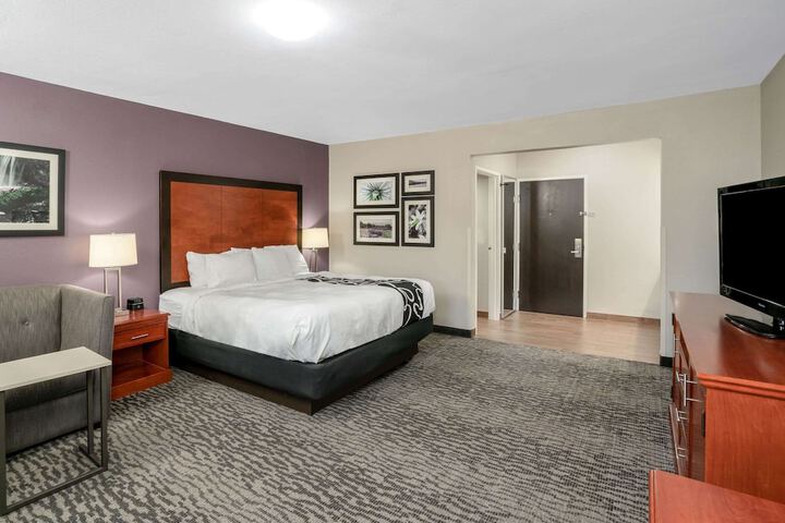 La Quinta Inn & Suites by Wyndham Knoxville North I-75