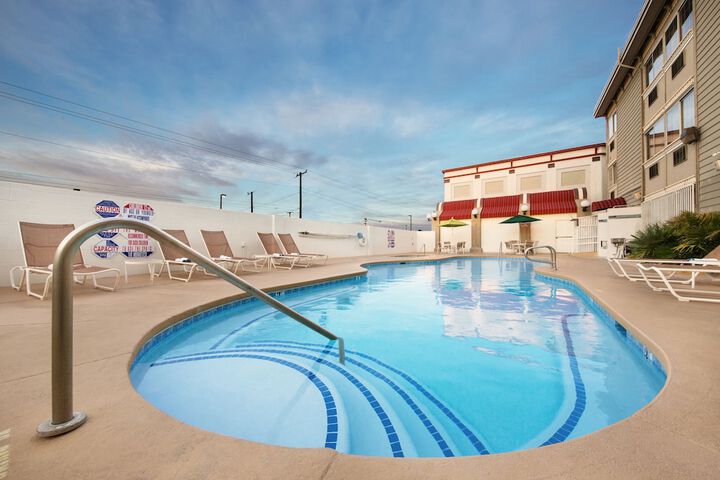 Pool 2 of 47