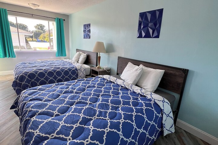 Ambassador Inn & Suites