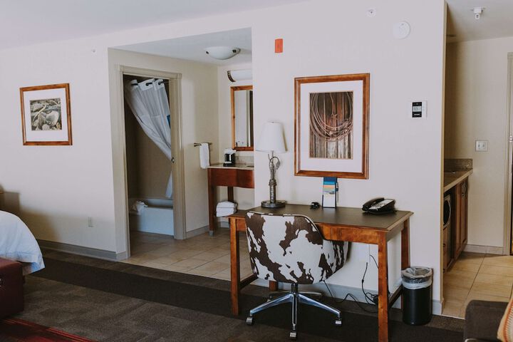 Room 18 of 38