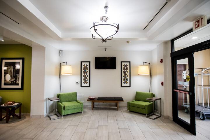 Hotel 6 of 41